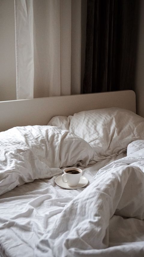Download wallpaper 2160x3840 bed, coffee, cup, pillows, white samsung galaxy s4, s5, note, sony xperia z, z1, z2, z3, htc one, lenovo vibe hd background