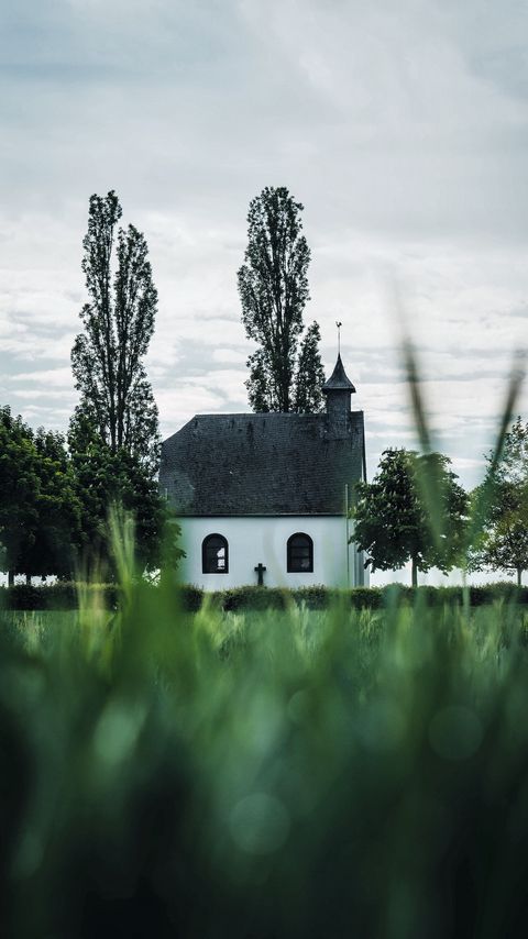 Download wallpaper 2160x3840 building, church, architecture, trees, grass samsung galaxy s4, s5, note, sony xperia z, z1, z2, z3, htc one, lenovo vibe hd background