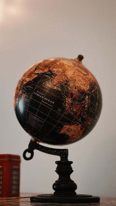 Download wallpaper 2160x3840 globe, map, earth, geography, sphere, ball samsung galaxy s4, s5, note, sony xperia z, z1, z2, z3, htc one, lenovo vibe hd background