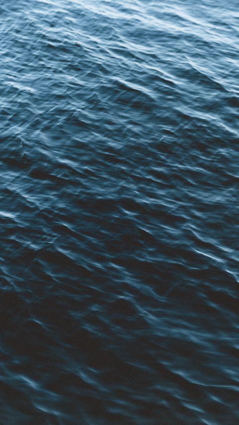 Download wallpaper 2160x3840 waves, ripples, water, surface, sea samsung galaxy s4, s5, note, sony xperia z, z1, z2, z3, htc one, lenovo vibe hd background