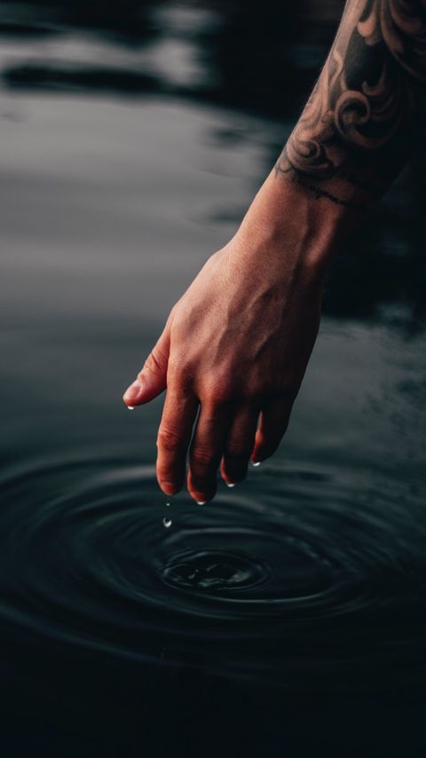 Download wallpaper 2160x3840 hand, water, drops, waves samsung galaxy s4, s5, note, sony xperia z, z1, z2, z3, htc one, lenovo vibe hd background