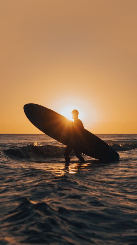 Download wallpaper 2160x3840 surfing, surfer, silhouette, sunset, waves samsung galaxy s4, s5, note, sony xperia z, z1, z2, z3, htc one, lenovo vibe hd background