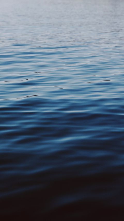 Download wallpaper 2160x3840 waves, ripples, water, surface samsung galaxy s4, s5, note, sony xperia z, z1, z2, z3, htc one, lenovo vibe hd background