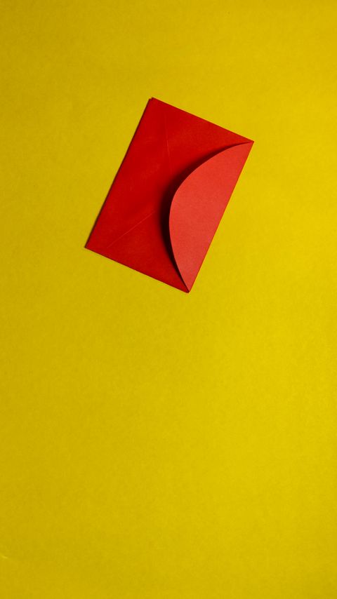 Download wallpaper 2160x3840 envelope, letter, paper, yellow, background samsung galaxy s4, s5, note, sony xperia z, z1, z2, z3, htc one, lenovo vibe hd background