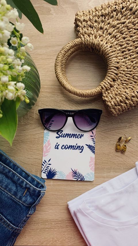 Download wallpaper 2160x3840 summer, inscription, glasses, bag, clothes, flowers samsung galaxy s4, s5, note, sony xperia z, z1, z2, z3, htc one, lenovo vibe hd background