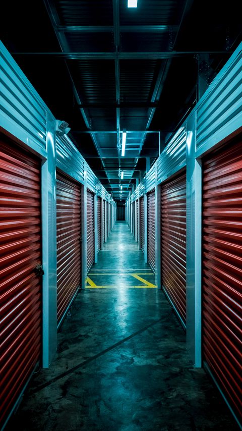 Download wallpaper 2160x3840 building, warehouse, perspective, distance samsung galaxy s4, s5, note, sony xperia z, z1, z2, z3, htc one, lenovo vibe hd background