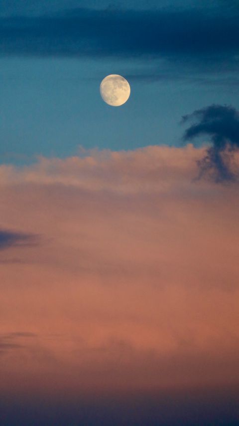 Download wallpaper 2160x3840 full moon, clouds, evening, dusk samsung galaxy s4, s5, note, sony xperia z, z1, z2, z3, htc one, lenovo vibe hd background