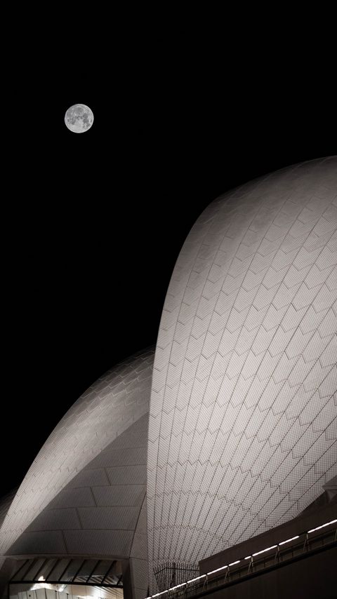 Download wallpaper 2160x3840 moon, building, night, full moon, architecture samsung galaxy s4, s5, note, sony xperia z, z1, z2, z3, htc one, lenovo vibe hd background