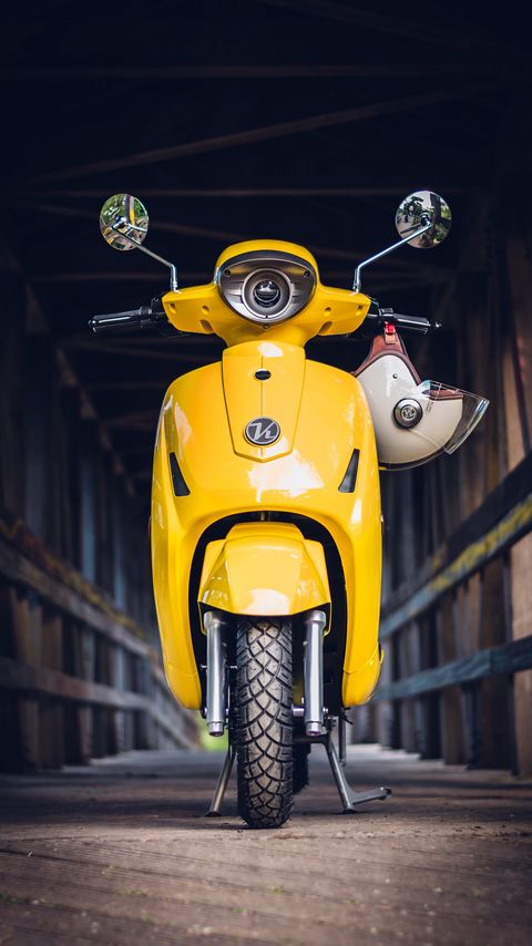 Download wallpaper 2160x3840 moped, scooter, helmet, yellow, front view samsung galaxy s4, s5, note, sony xperia z, z1, z2, z3, htc one, lenovo vibe hd background