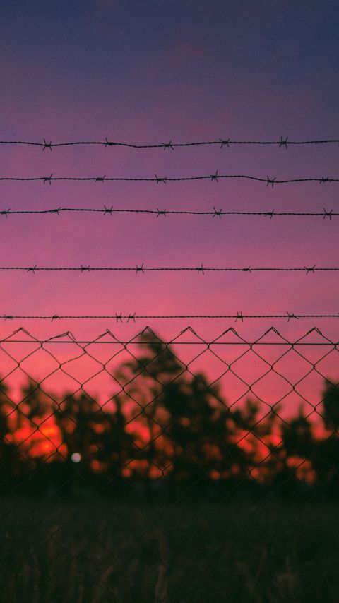 Download wallpaper 2160x3840 barbed wire, wire, sunset, metallic samsung galaxy s4, s5, note, sony xperia z, z1, z2, z3, htc one, lenovo vibe hd background