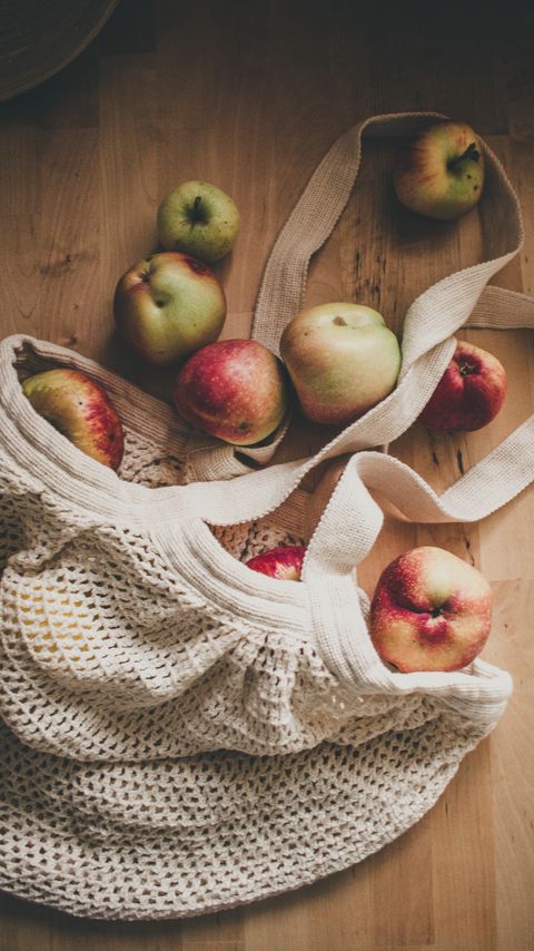 Download wallpaper 2160x3840 apples, string bag, fruit, red, green samsung galaxy s4, s5, note, sony xperia z, z1, z2, z3, htc one, lenovo vibe hd background