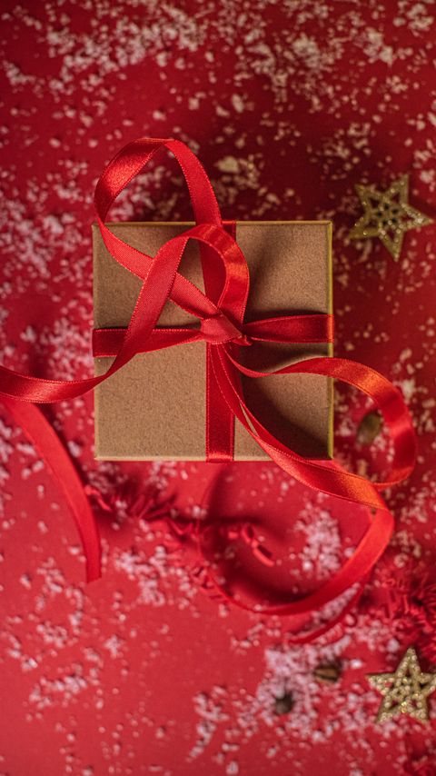 Download wallpaper 2160x3840 box, ribbon, gift, new year, christmas, red samsung galaxy s4, s5, note, sony xperia z, z1, z2, z3, htc one, lenovo vibe hd background