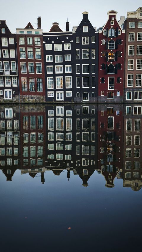 Download wallpaper 2160x3840 houses, buildings, architecture, water, reflection samsung galaxy s4, s5, note, sony xperia z, z1, z2, z3, htc one, lenovo vibe hd background