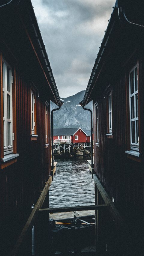 Download wallpaper 2160x3840 houses, water, buildings, wooden samsung galaxy s4, s5, note, sony xperia z, z1, z2, z3, htc one, lenovo vibe hd background