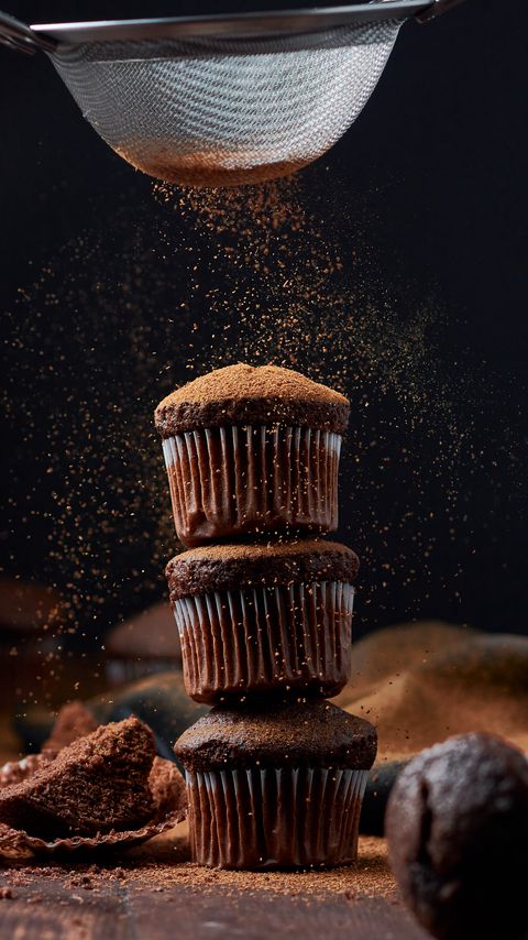 Download wallpaper 2160x3840 muffins, chocolate, powder, dessert, cooking samsung galaxy s4, s5, note, sony xperia z, z1, z2, z3, htc one, lenovo vibe hd background