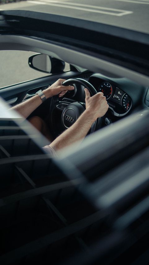 Download wallpaper 2160x3840 audi, car, hands, steering wheel samsung galaxy s4, s5, note, sony xperia z, z1, z2, z3, htc one, lenovo vibe hd background