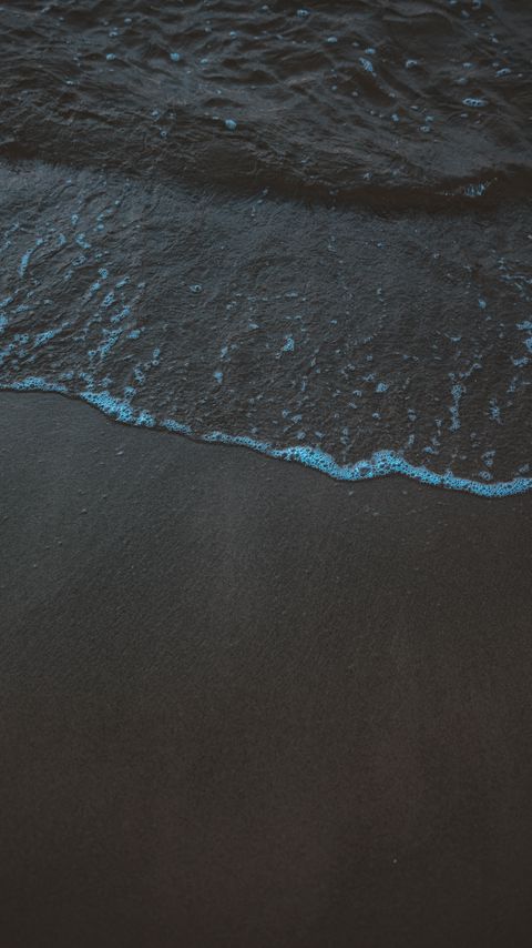 Download wallpaper 2160x3840 beach, wave, sea, water, sand samsung galaxy s4, s5, note, sony xperia z, z1, z2, z3, htc one, lenovo vibe hd background