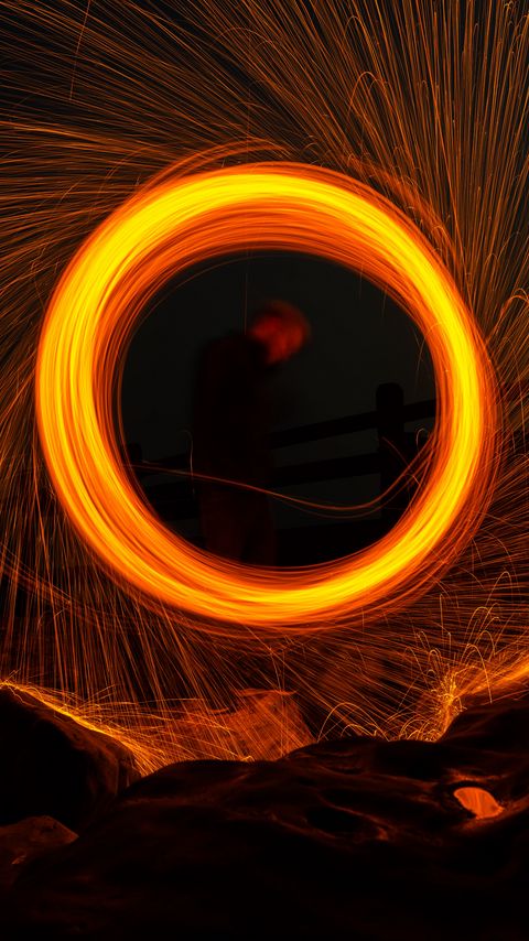 Download wallpaper 2160x3840 circle, sparks, freezelight, long exposure, silhouette, dark samsung galaxy s4, s5, note, sony xperia z, z1, z2, z3, htc one, lenovo vibe hd background