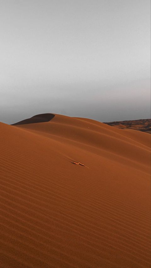 Download wallpaper 2160x3840 desert, sand, hills, landscape, nature samsung galaxy s4, s5, note, sony xperia z, z1, z2, z3, htc one, lenovo vibe hd background