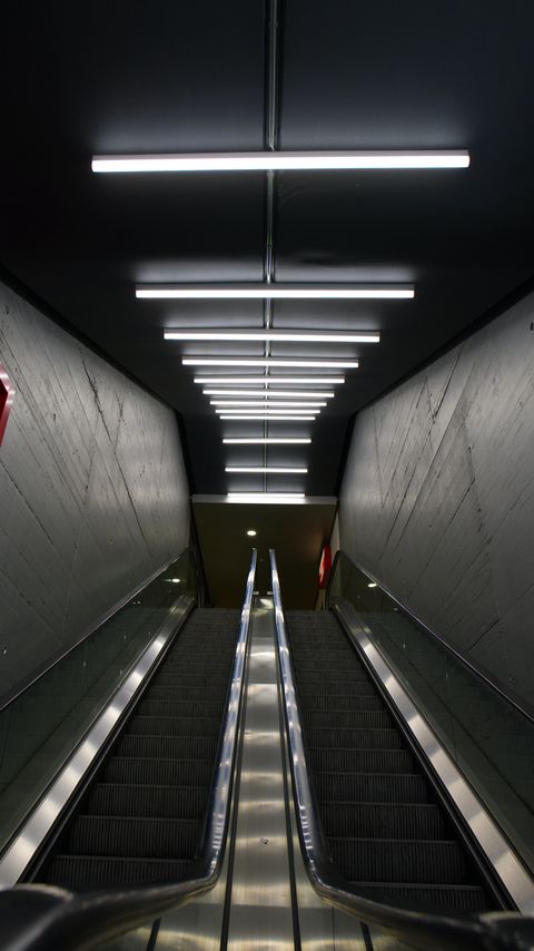 Download wallpaper 2160x3840 escalator, stairs, rise, bottom view samsung galaxy s4, s5, note, sony xperia z, z1, z2, z3, htc one, lenovo vibe hd background