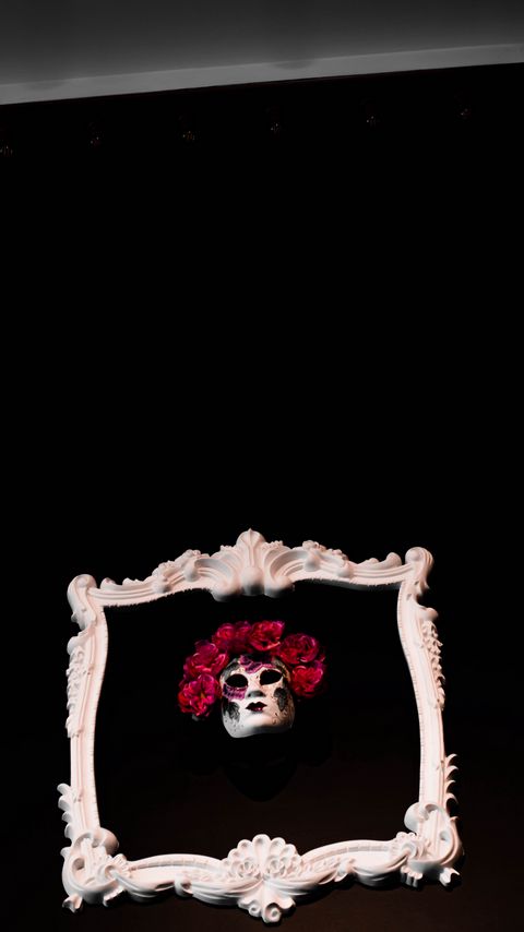 Download wallpaper 2160x3840 frame, mask, flowers, black samsung galaxy s4, s5, note, sony xperia z, z1, z2, z3, htc one, lenovo vibe hd background