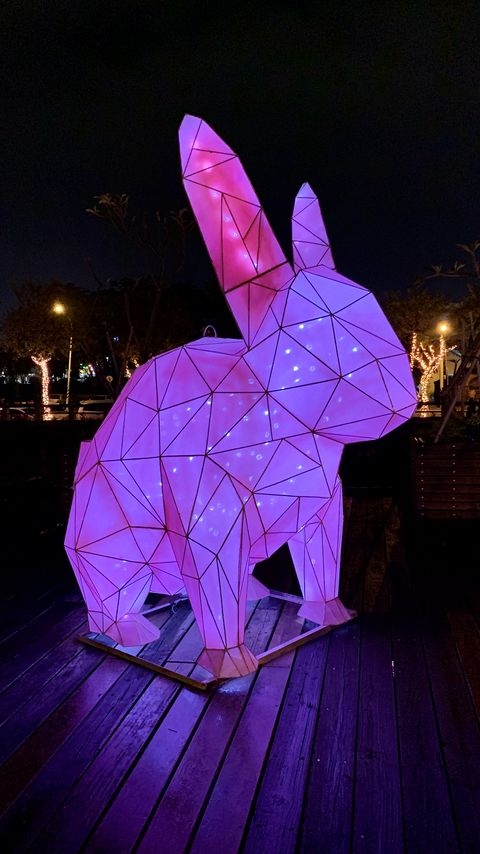 Download wallpaper 2160x3840 hare, figure, statue, light, purple, dark samsung galaxy s4, s5, note, sony xperia z, z1, z2, z3, htc one, lenovo vibe hd background