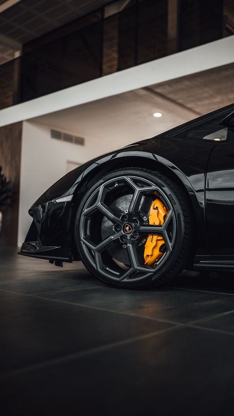 Download wallpaper 2160x3840 lamborghini, car, wheel, black samsung galaxy s4, s5, note, sony xperia z, z1, z2, z3, htc one, lenovo vibe hd background