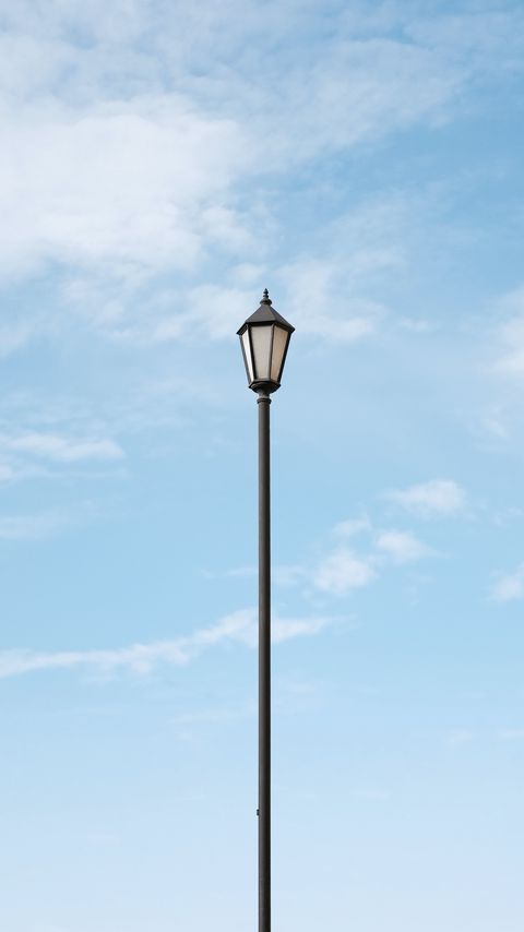 Download wallpaper 2160x3840 lamppost, pole, clouds, sky, minimalism samsung galaxy s4, s5, note, sony xperia z, z1, z2, z3, htc one, lenovo vibe hd background