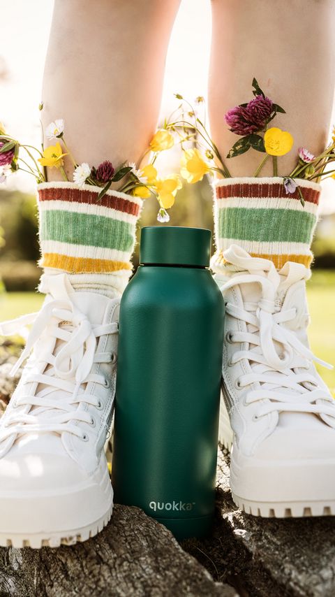 Download wallpaper 2160x3840 legs, boots, flowers, thermos, style samsung galaxy s4, s5, note, sony xperia z, z1, z2, z3, htc one, lenovo vibe hd background