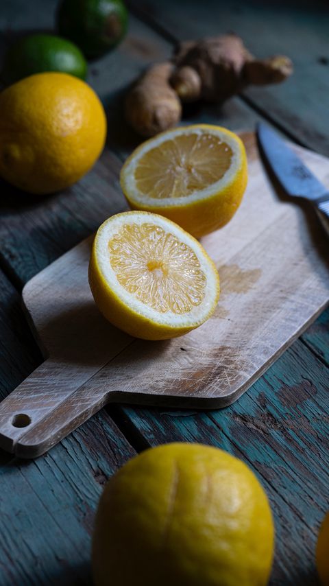 Download wallpaper 2160x3840 lemon, citrus, fruit, board samsung galaxy s4, s5, note, sony xperia z, z1, z2, z3, htc one, lenovo vibe hd background