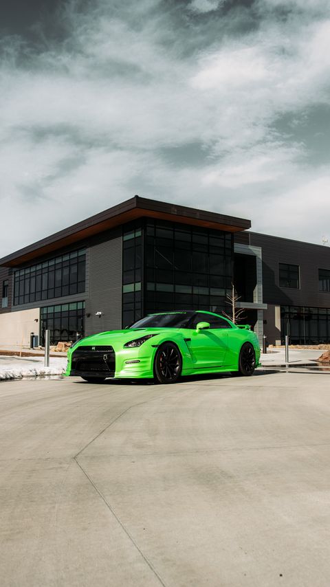 Download wallpaper 2160x3840 nissan gt-r, nissan, car, green, parking samsung galaxy s4, s5, note, sony xperia z, z1, z2, z3, htc one, lenovo vibe hd background