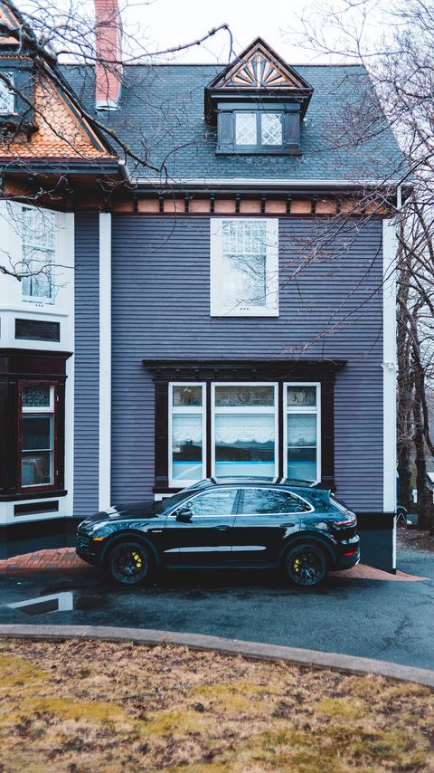 Download wallpaper 2160x3840 porsche cayenne, porsche, car, black, house, parking samsung galaxy s4, s5, note, sony xperia z, z1, z2, z3, htc one, lenovo vibe hd background