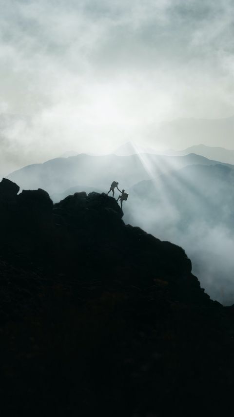 Download wallpaper 2160x3840 silhouettes, friends, hike, mountains, dark samsung galaxy s4, s5, note, sony xperia z, z1, z2, z3, htc one, lenovo vibe hd background