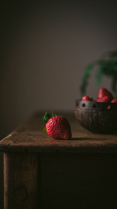 Download wallpaper 2160x3840 strawberries, berries, fresh, ripe samsung galaxy s4, s5, note, sony xperia z, z1, z2, z3, htc one, lenovo vibe hd background