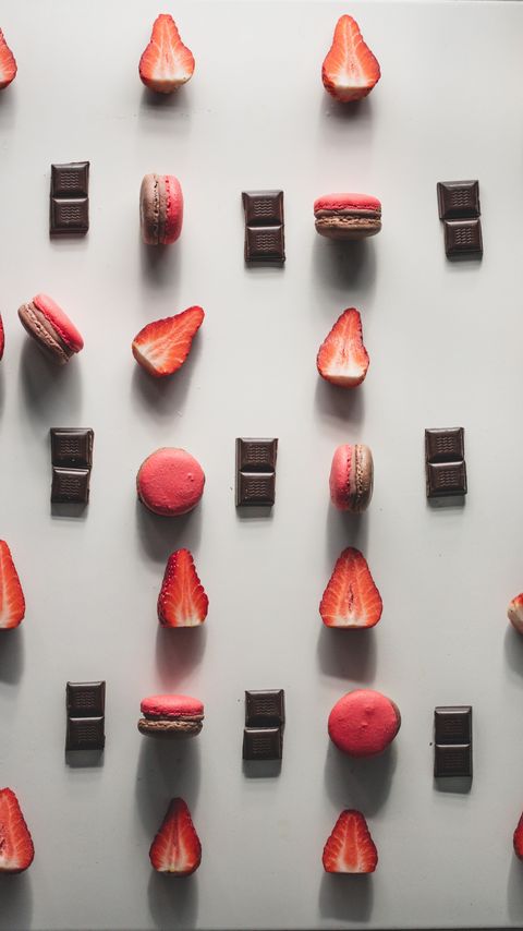 Download wallpaper 2160x3840 strawberries, chocolate, macarons, berries, dessert samsung galaxy s4, s5, note, sony xperia z, z1, z2, z3, htc one, lenovo vibe hd background