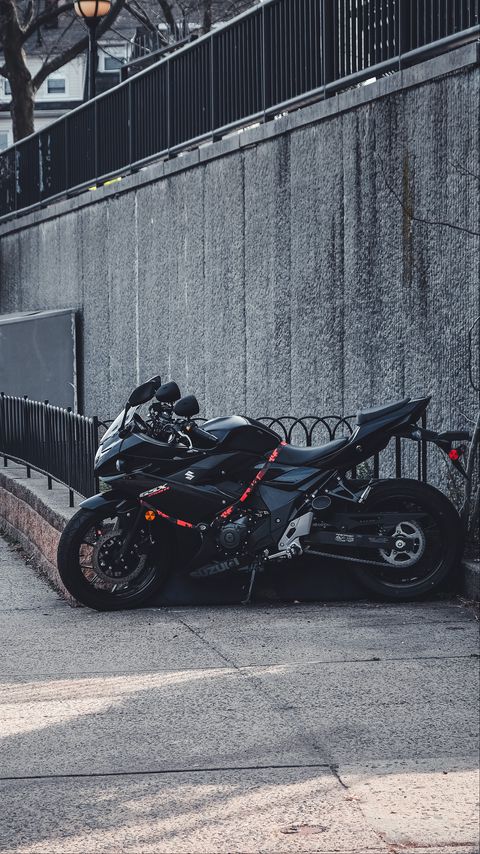 Download wallpaper 2160x3840 suzuki, motorcycle, bike, black, parking samsung galaxy s4, s5, note, sony xperia z, z1, z2, z3, htc one, lenovo vibe hd background