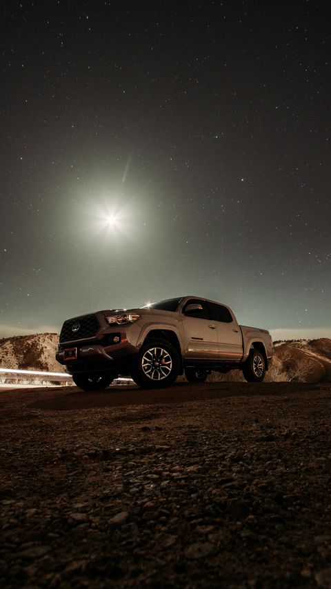 Download wallpaper 2160x3840 toyota, car, pickup, gray, night, light, long exposure samsung galaxy s4, s5, note, sony xperia z, z1, z2, z3, htc one, lenovo vibe hd background