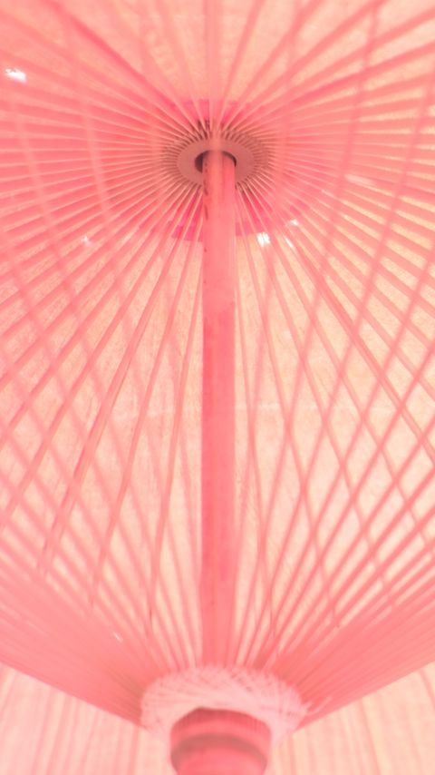 Download wallpaper 2160x3840 umbrella, construction, pink, light samsung galaxy s4, s5, note, sony xperia z, z1, z2, z3, htc one, lenovo vibe hd background