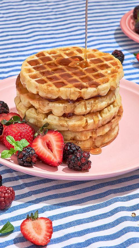 Download wallpaper 2160x3840 waffles, berries, honey, breakfast, dessert samsung galaxy s4, s5, note, sony xperia z, z1, z2, z3, htc one, lenovo vibe hd background