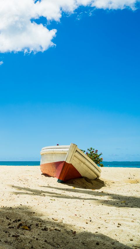 Download wallpaper 2160x3840 boat, beach, sand, sea, summer, landscape samsung galaxy s4, s5, note, sony xperia z, z1, z2, z3, htc one, lenovo vibe hd background