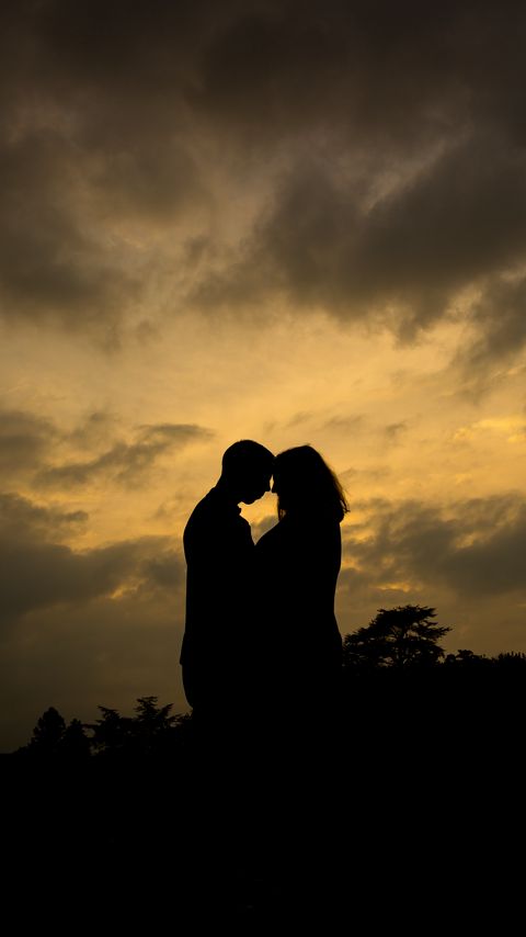 Download wallpaper 2160x3840 couple, hugs, love, silhouettes, dark samsung galaxy s4, s5, note, sony xperia z, z1, z2, z3, htc one, lenovo vibe hd background