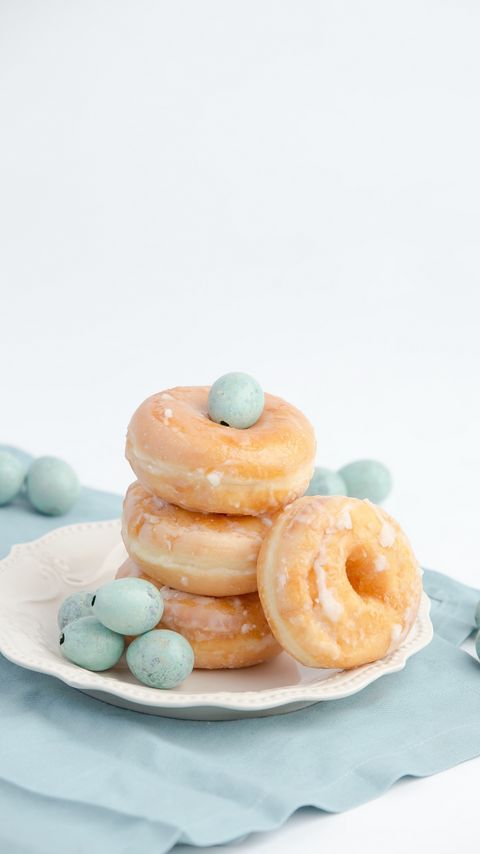 Download wallpaper 2160x3840 donuts, pastries, dessert, blue, light samsung galaxy s4, s5, note, sony xperia z, z1, z2, z3, htc one, lenovo vibe hd background