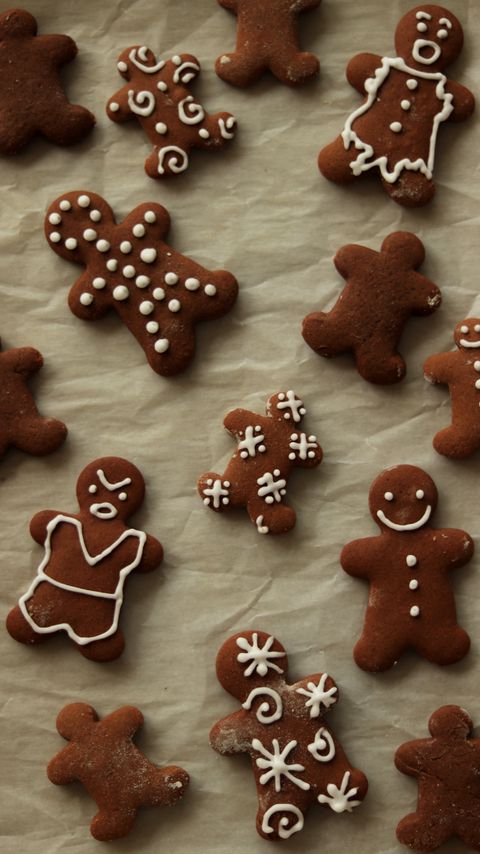 Download wallpaper 2160x3840 gingerbread, cookies, cooking, new year, christmas samsung galaxy s4, s5, note, sony xperia z, z1, z2, z3, htc one, lenovo vibe hd background