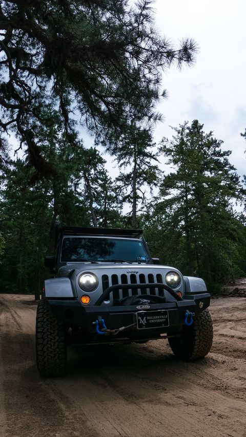 Download wallpaper 2160x3840 jeep wrangler, jeep, car, suv, gray, forest samsung galaxy s4, s5, note, sony xperia z, z1, z2, z3, htc one, lenovo vibe hd background