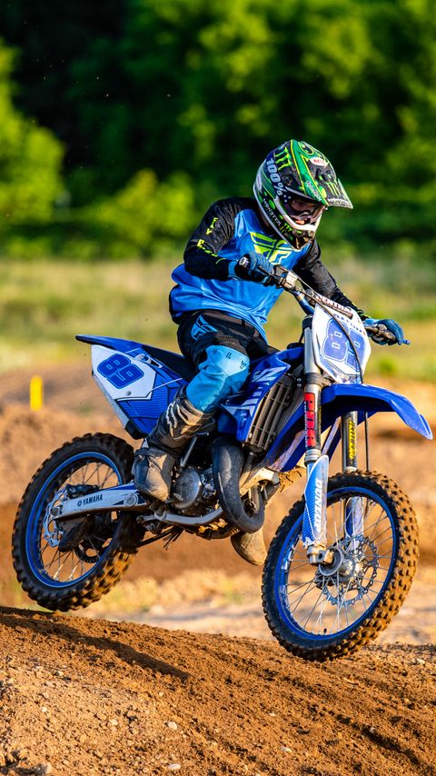 Download wallpaper 2160x3840 ktm, motorcycle, bike, motorcyclist, rally, cross samsung galaxy s4, s5, note, sony xperia z, z1, z2, z3, htc one, lenovo vibe hd background