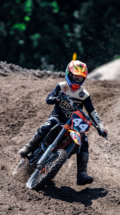 Download wallpaper 2160x3840 ktm, motorcycle, bike, motorcyclist, cross, rally, dirt samsung galaxy s4, s5, note, sony xperia z, z1, z2, z3, htc one, lenovo vibe hd background