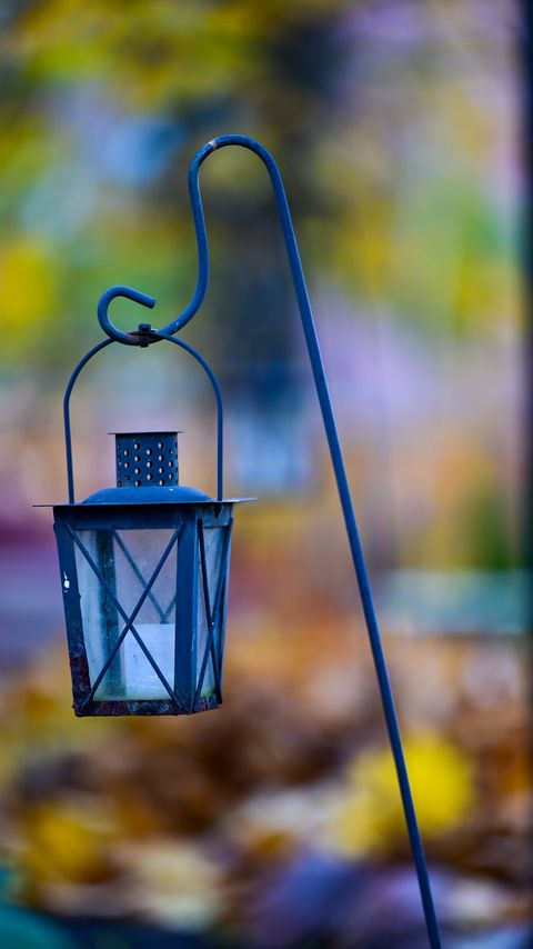 Download wallpaper 2160x3840 lantern, lamp, construction, blur samsung galaxy s4, s5, note, sony xperia z, z1, z2, z3, htc one, lenovo vibe hd background