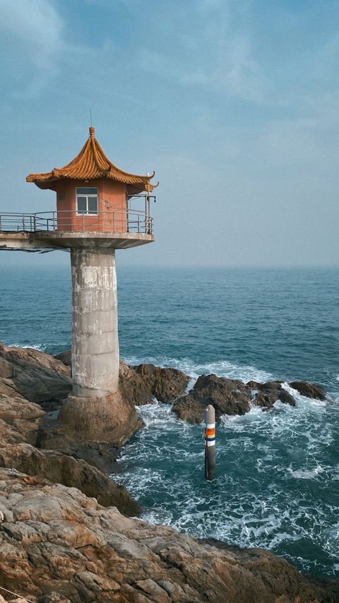 Download wallpaper 2160x3840 lighthouse, building, sea, coast, rocks, water samsung galaxy s4, s5, note, sony xperia z, z1, z2, z3, htc one, lenovo vibe hd background