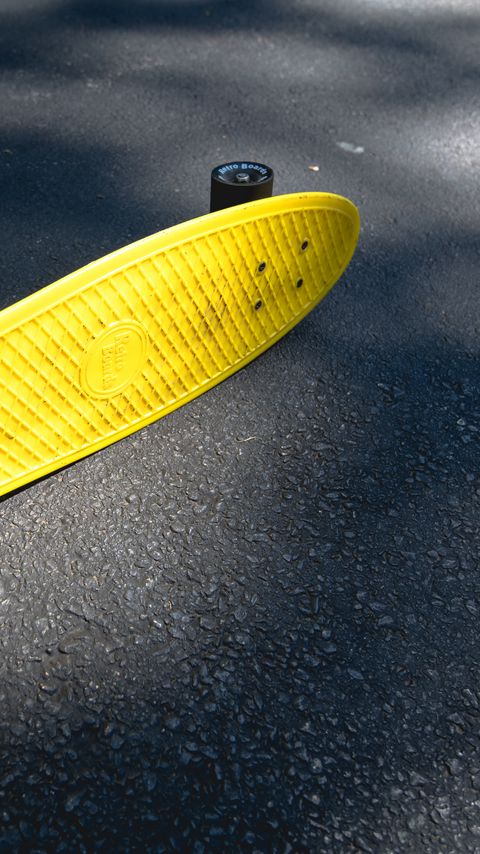 Download wallpaper 2160x3840 longboard, skateboard, skate, yellow samsung galaxy s4, s5, note, sony xperia z, z1, z2, z3, htc one, lenovo vibe hd background