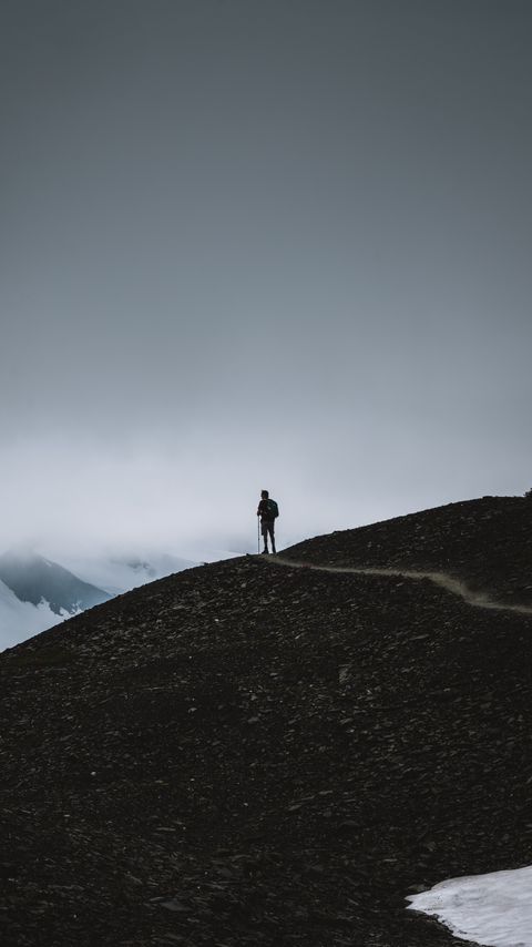 Download wallpaper 2160x3840 man, silhouette, alone, mountains, dusk, nature samsung galaxy s4, s5, note, sony xperia z, z1, z2, z3, htc one, lenovo vibe hd background